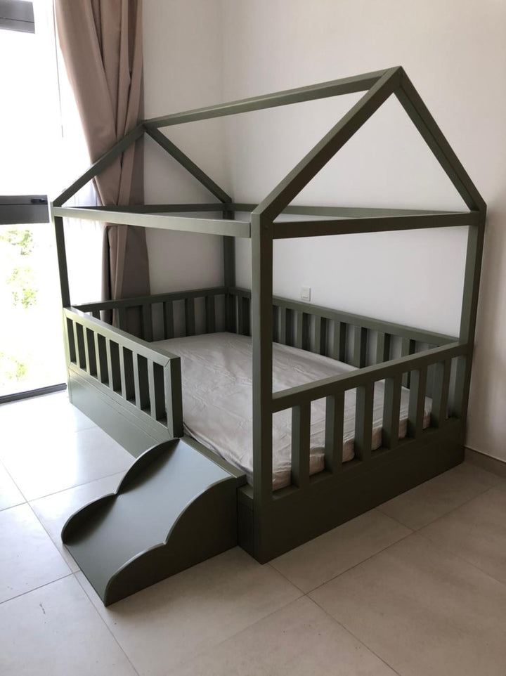 Noora - House Floor bed with Slide