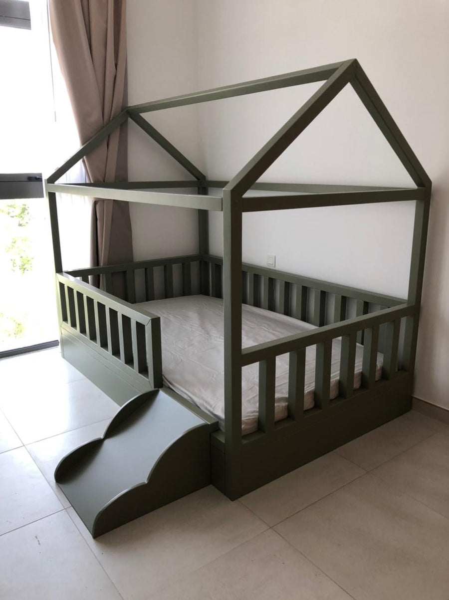 Noora - House Floor bed with Slide