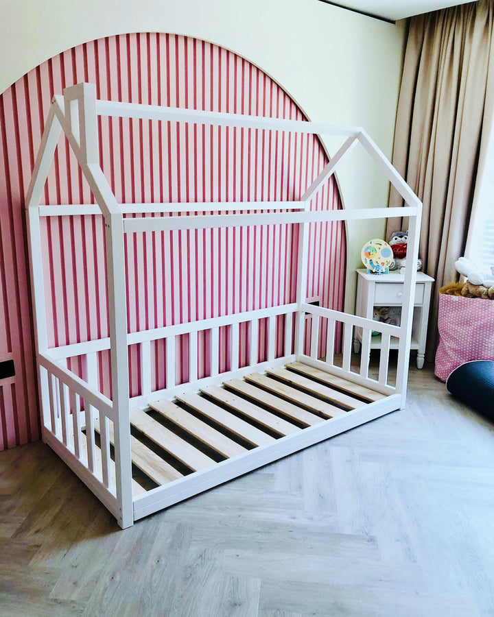 Chimney - Montessori Toddler House Bed