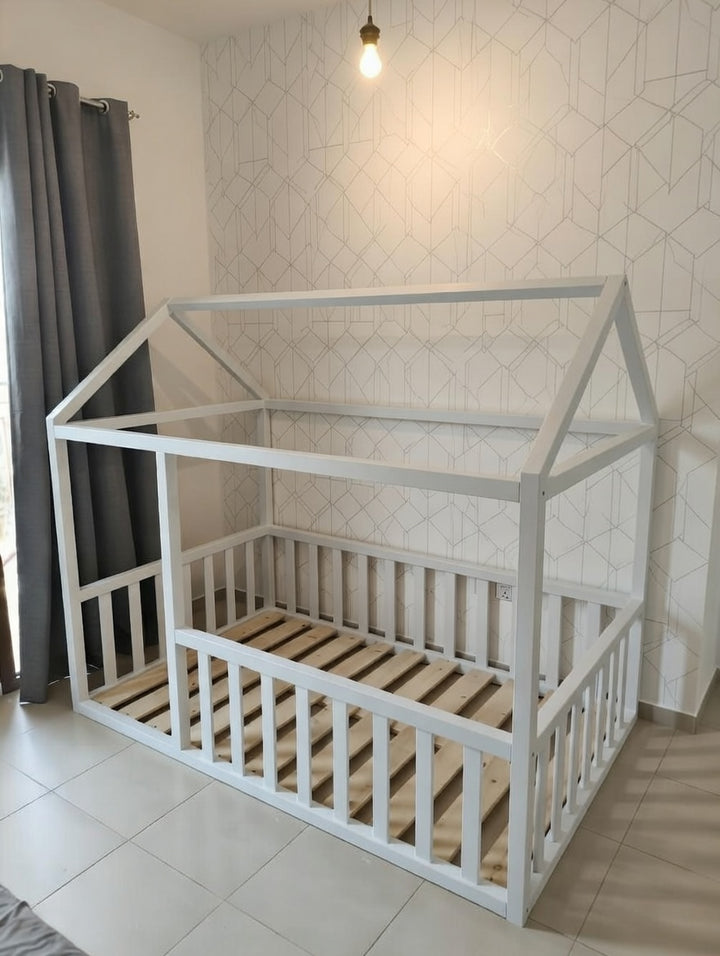 Sara - Montessori House Floor bed