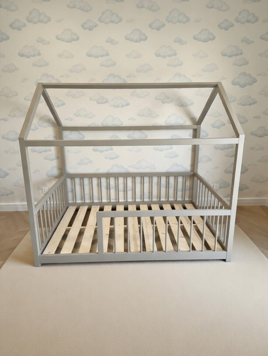 Noora -  House Floor bed- Round rails