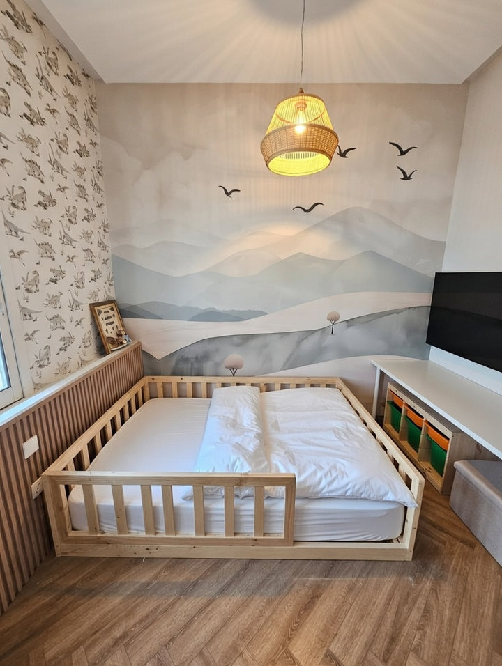 Maya - Montessori floor bed with Square Rails