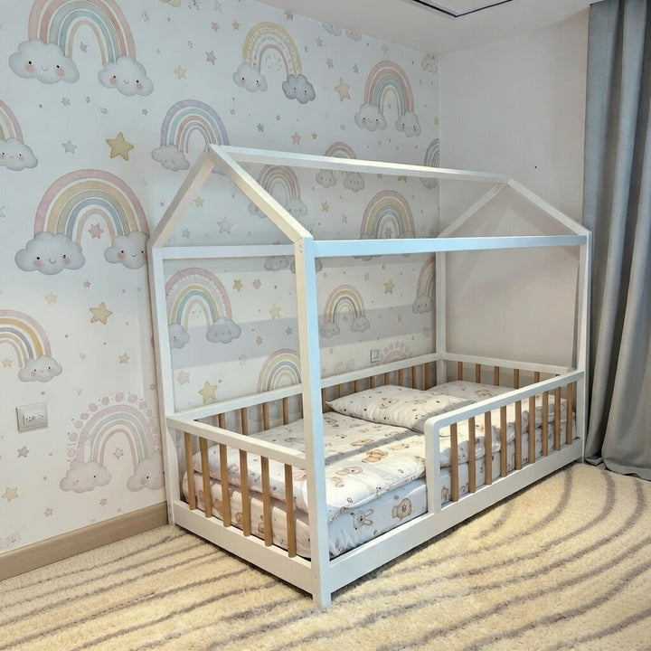 Noora -  House Floor bed- Round rails