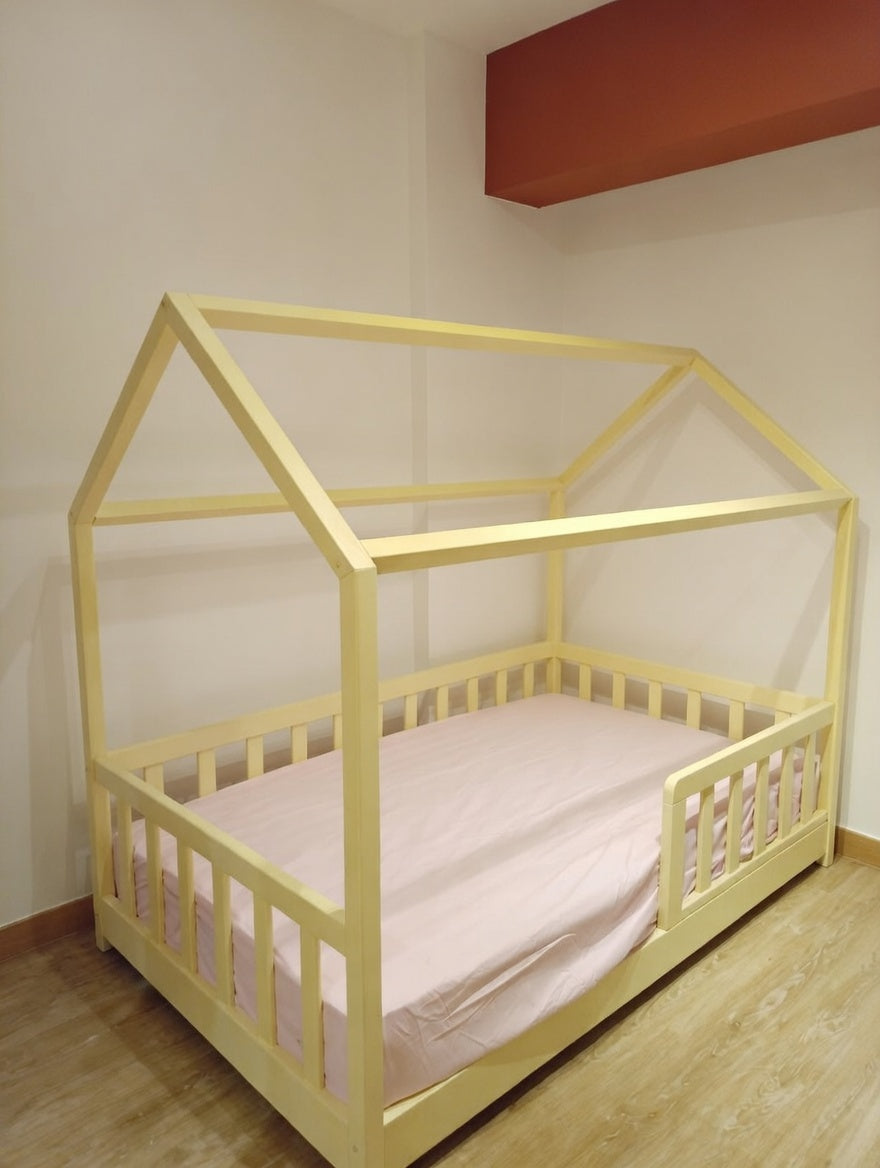 Noora -  House Floor bed- Square rails