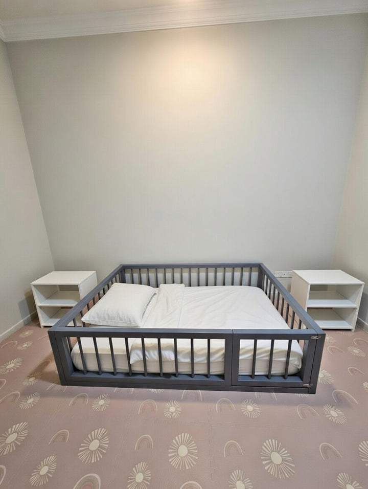 Maya - Montessori floor bed with round rails